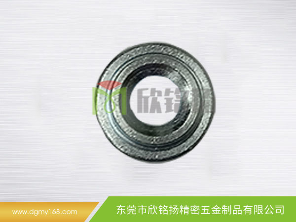 鐵基,錶(biao)麵藍(lán)鋅(xin)馬(ma)達(dá)(da)殼鐵(tie)柱(zhu)